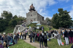 3FCB9E97-A55B-4E27-8787-8C73E87FA945_4_5005_c